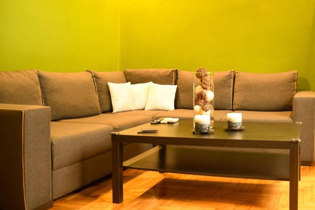 Ferienwohnung Sweet & Cosy Apt In The Center Of Athen Exterior foto